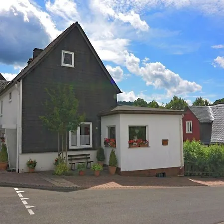 On The 1st Floor Near Willingen * Willingen (Upland)